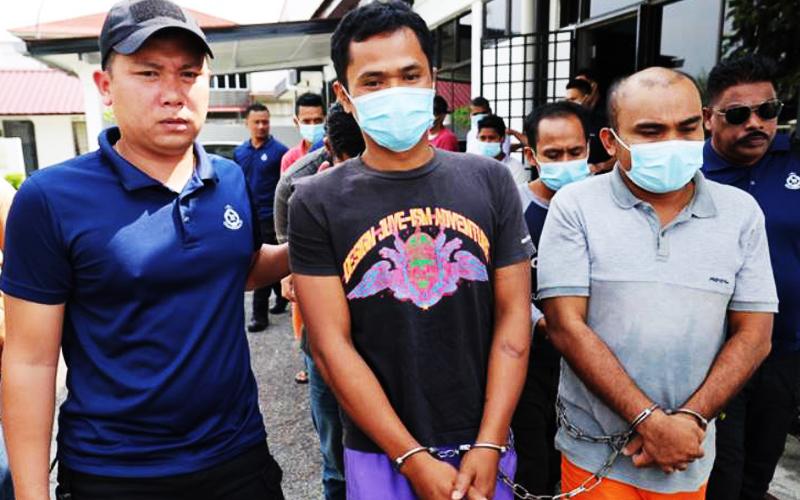 2 Indonesian men jailed for escaping from custody