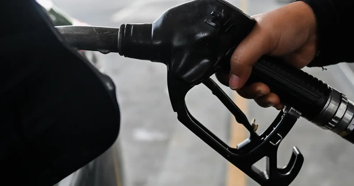 Cash aid for diesel users raised to RM400 for April