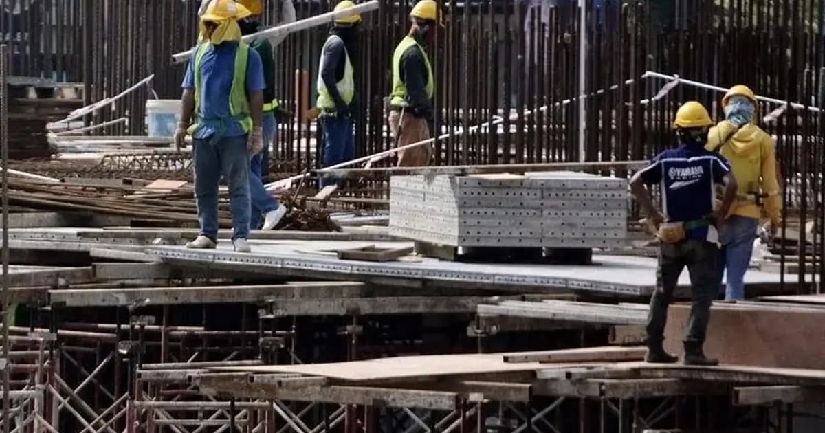 Malaysia plans to use tycoon Amin’s new migrant worker system