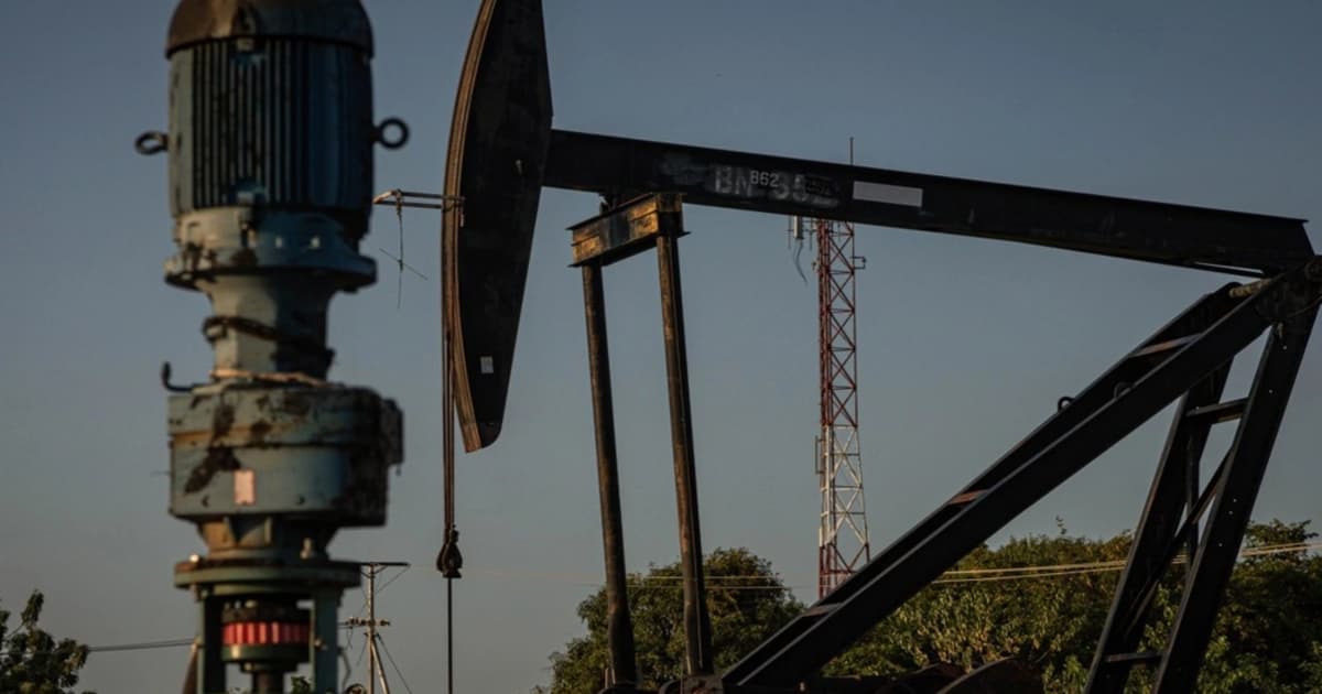 Oil prices climb as US-Iran talks break down