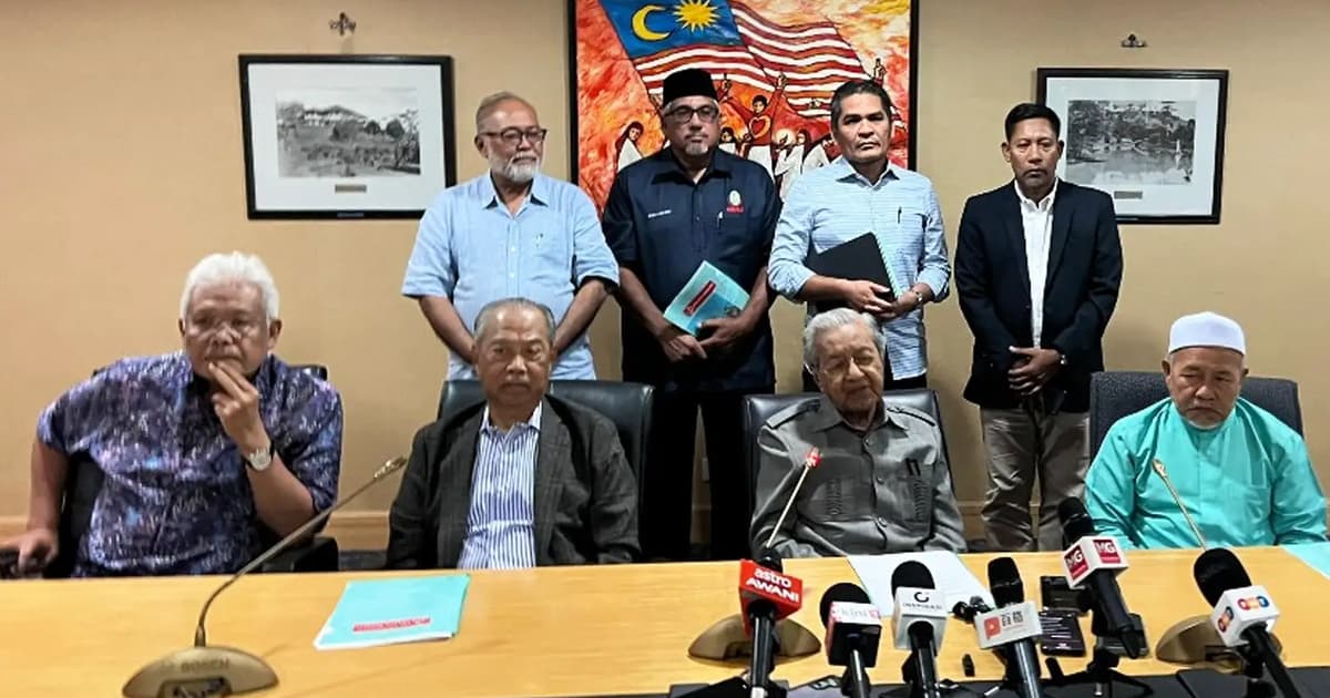 Opposition rifts may stymie Dr M’s ‘big umbrella’ plan, say analysts