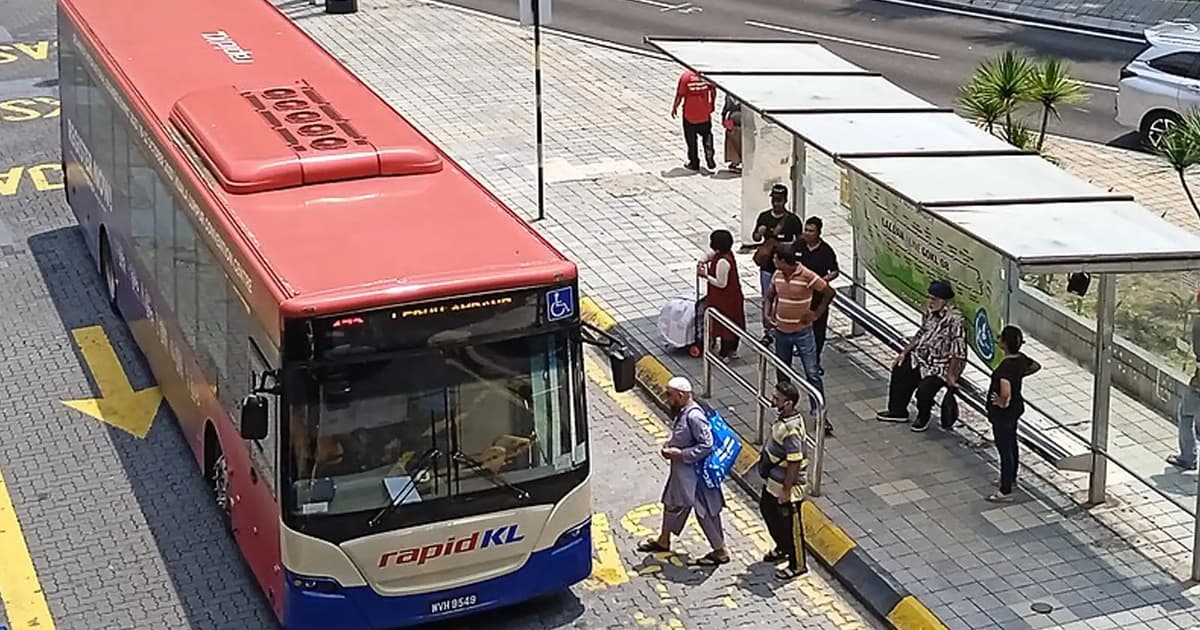 Bus users need real-time information, says think tank