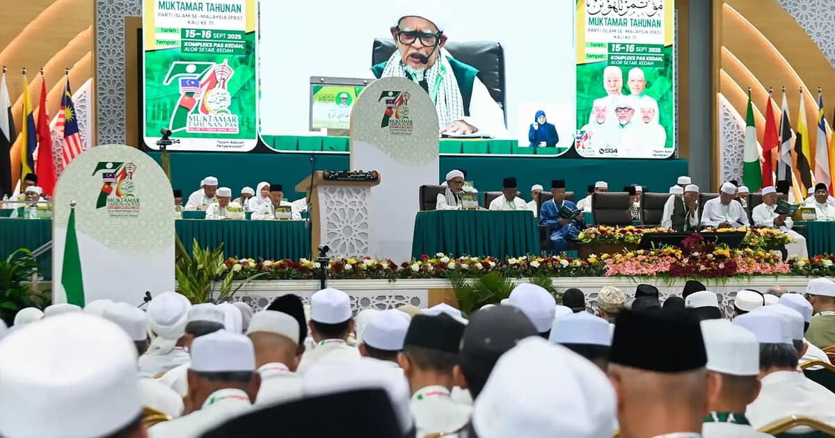 PAS skirts speculation over tardiness in naming opposition leader