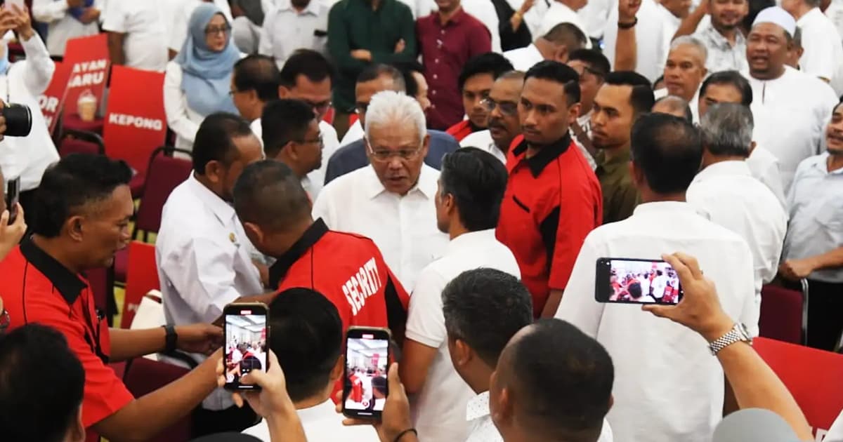 Bersatu Crisis: Sacking Hamzah & Threats to Supporters Risk Party Exodus