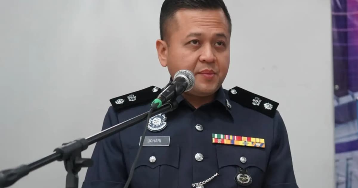 Cops hunting 5 men over 2 armed robberies in Nilai