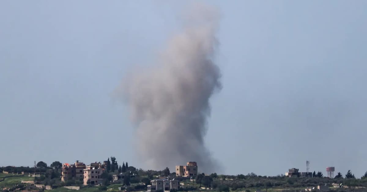 Israeli army carries out demolitions in south Lebanon town