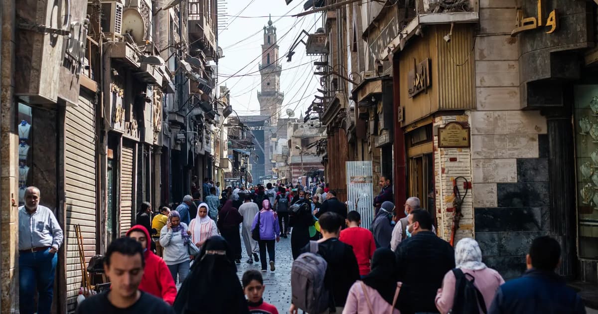 Egypt ends early closing hours policy imposed amid energy crisis