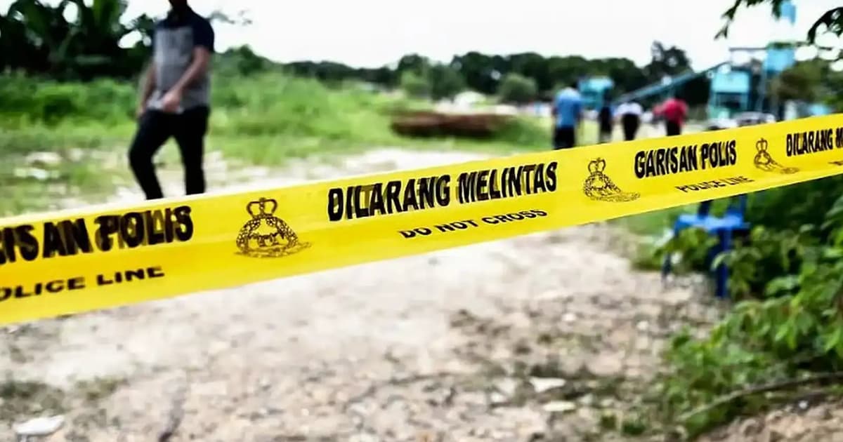 Man’s body found in rubbish pile on river bank