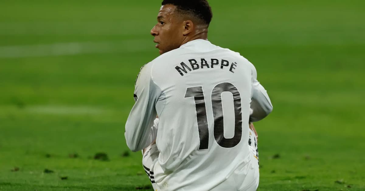 Real Madrid’s Mbappe suffers hamstring issue at Betis