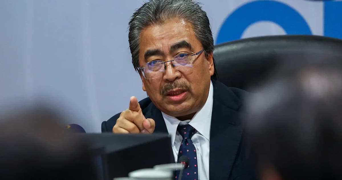 Political stability crucial amid economic challenges, says Johari