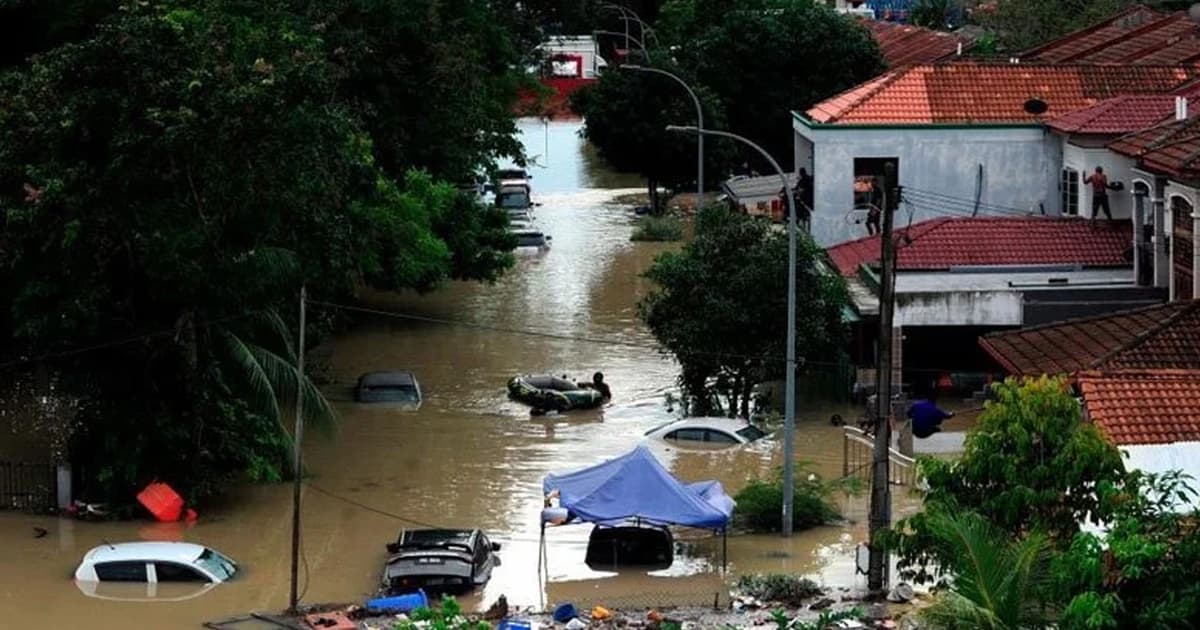 Selangor sultan expresses regret over persistent floods in state