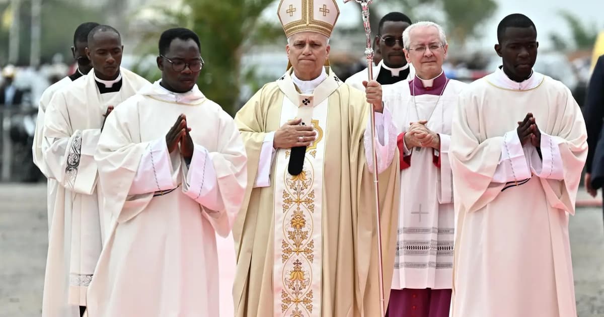 Pope Leo XIV calls for ‘hope’ before 100,000 faithful in Angola