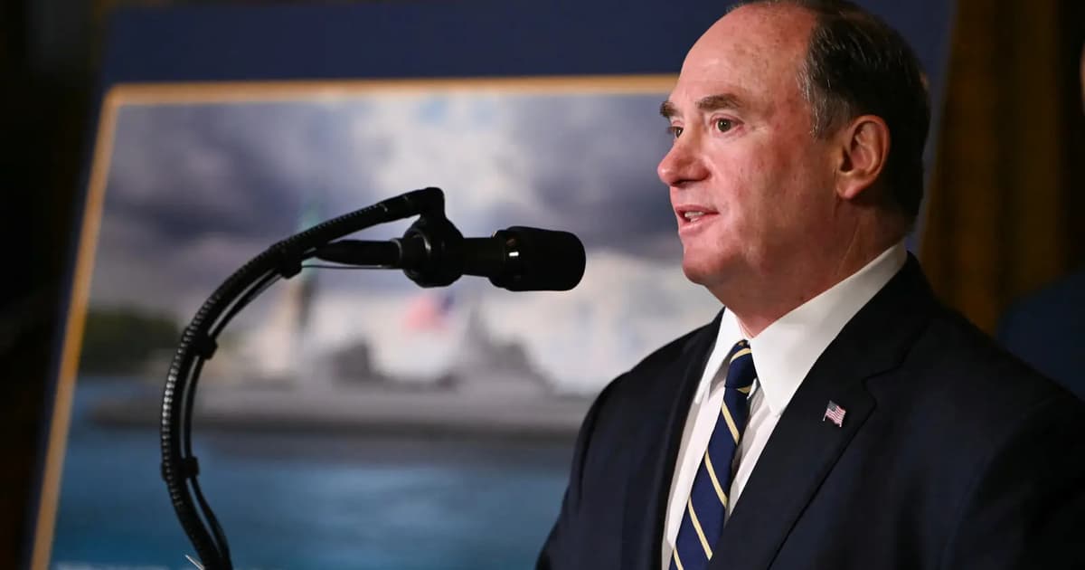 Top US Navy official to leave office ‘immediately’