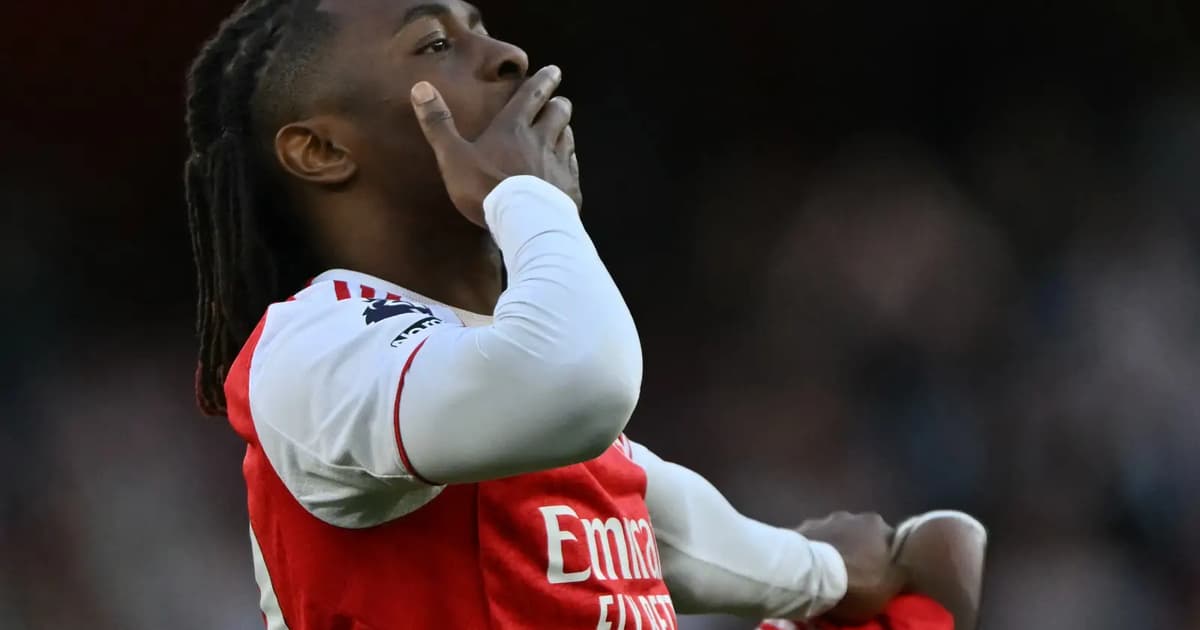 Eze rocket fires Arsenal back into top spot in Premier League