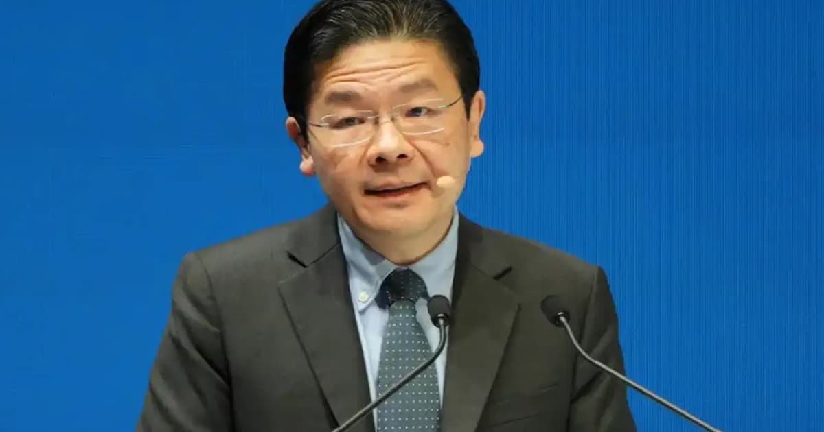 Singapore PM moved to tears by letter from repatriated citizen