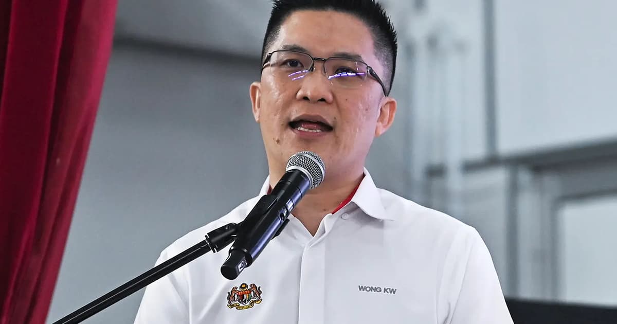 Deputy minister denies govt broke promise on 10A students