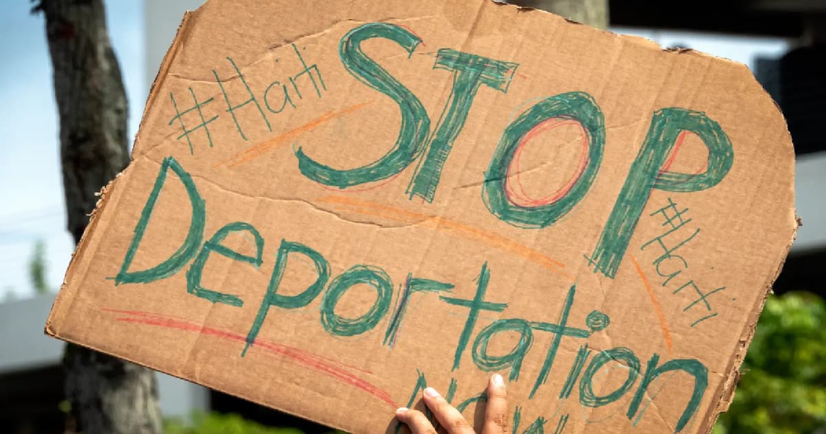 US judge rejects Trump administrations halt on immigration applications