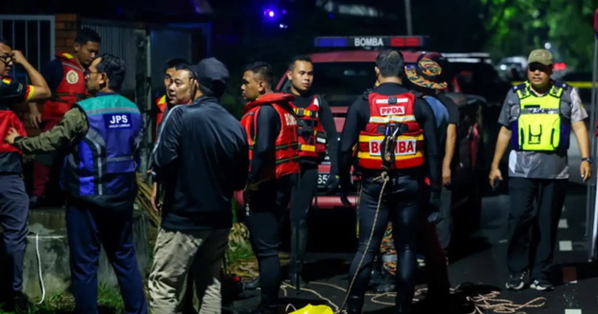 Jatuh longkang ambil bola, budak 9 tahun dikhuatiri lemas