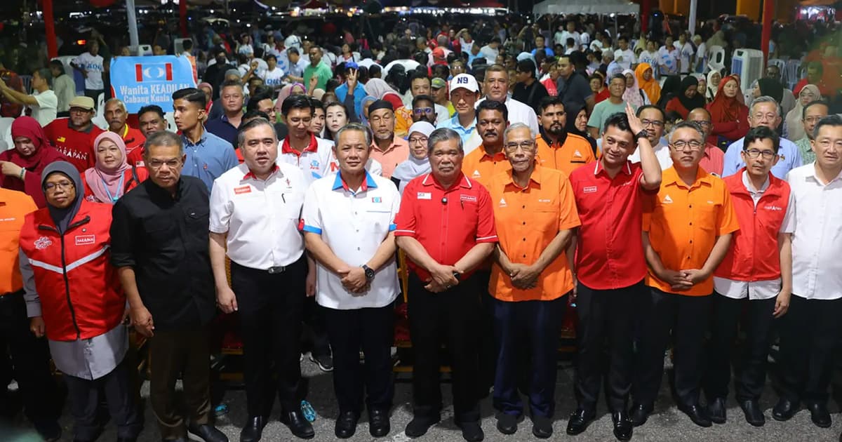 Laungan ‘Tolak Umno’ bergema ketika pemimpin PH pertahan MB Negeri Sembilan
