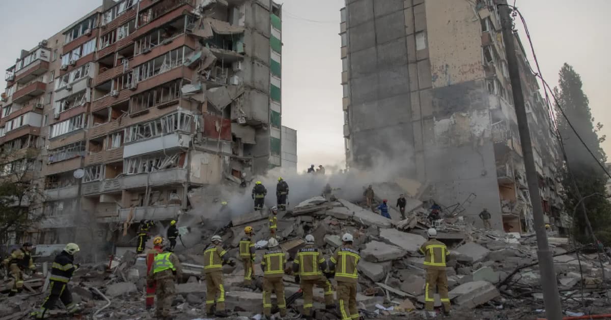 Russia pummels Kyiv, killing seven and denting peace hopes