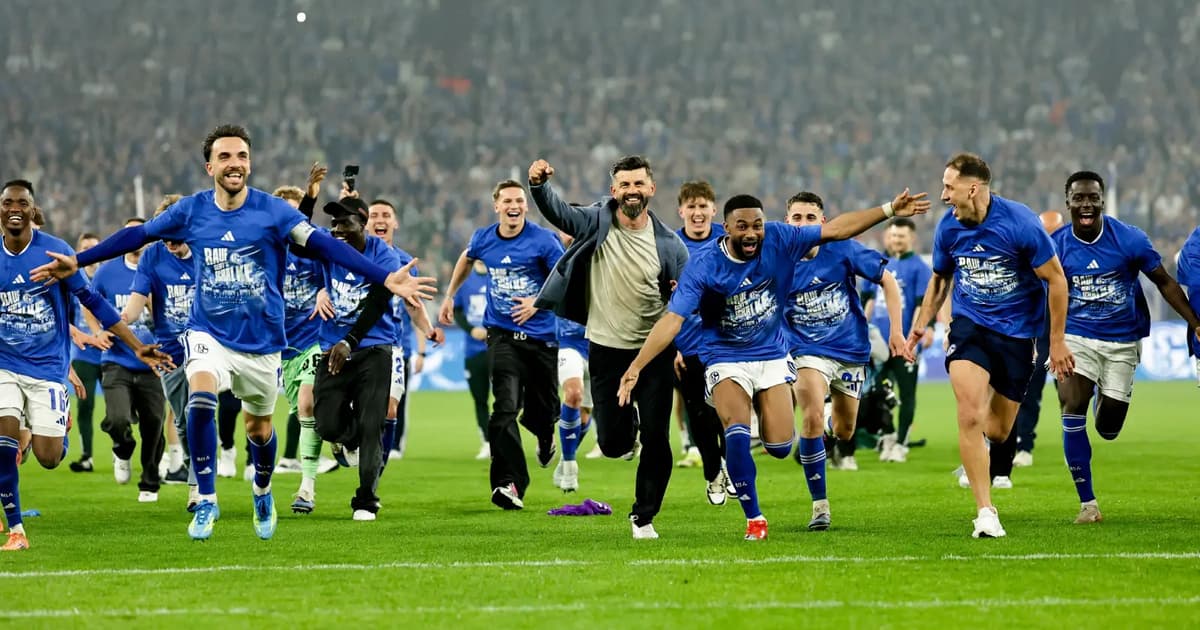 Schalke return to Bundesliga after 3-year absence