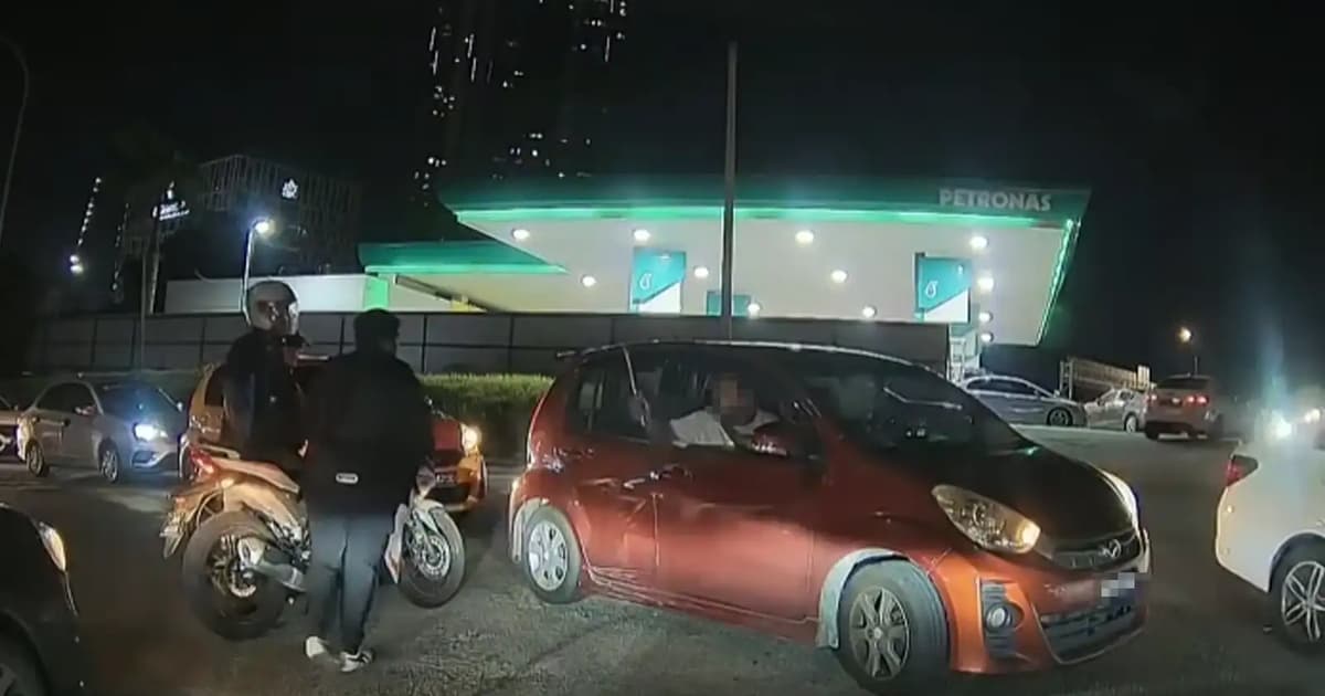 Polis cari pemandu Myvi tular pukul penunggang motosikal dengan kayu