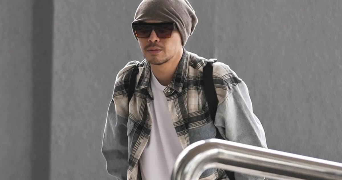 Court frees Namewee of drug charges