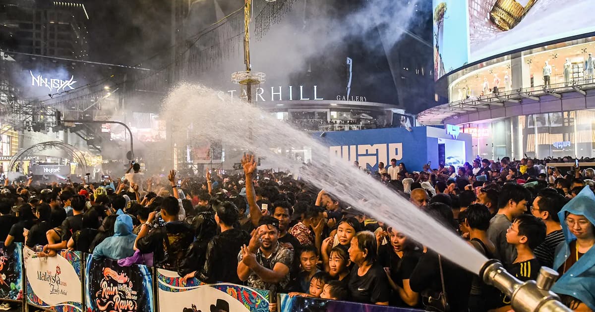 Elak sempitkan identiti negara, Karyawan ulas kritikan festival air