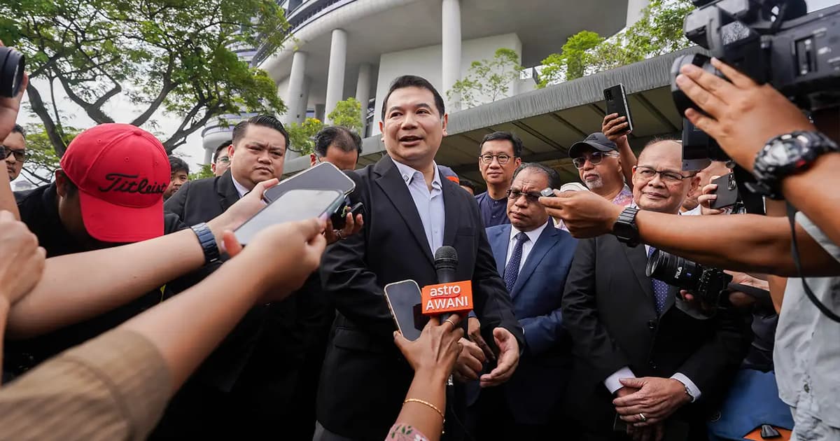 Selesai disoal 9 jam, Rafizi beredar dari SPRM