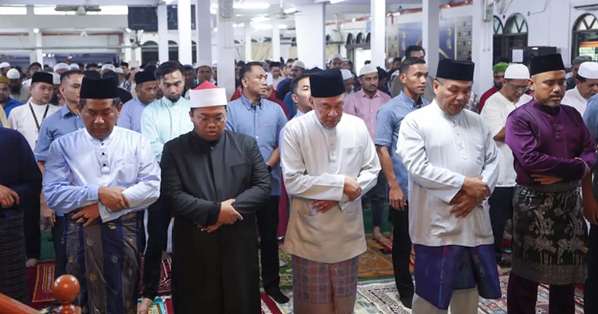Focus on economic recovery, Anwar tells all parties