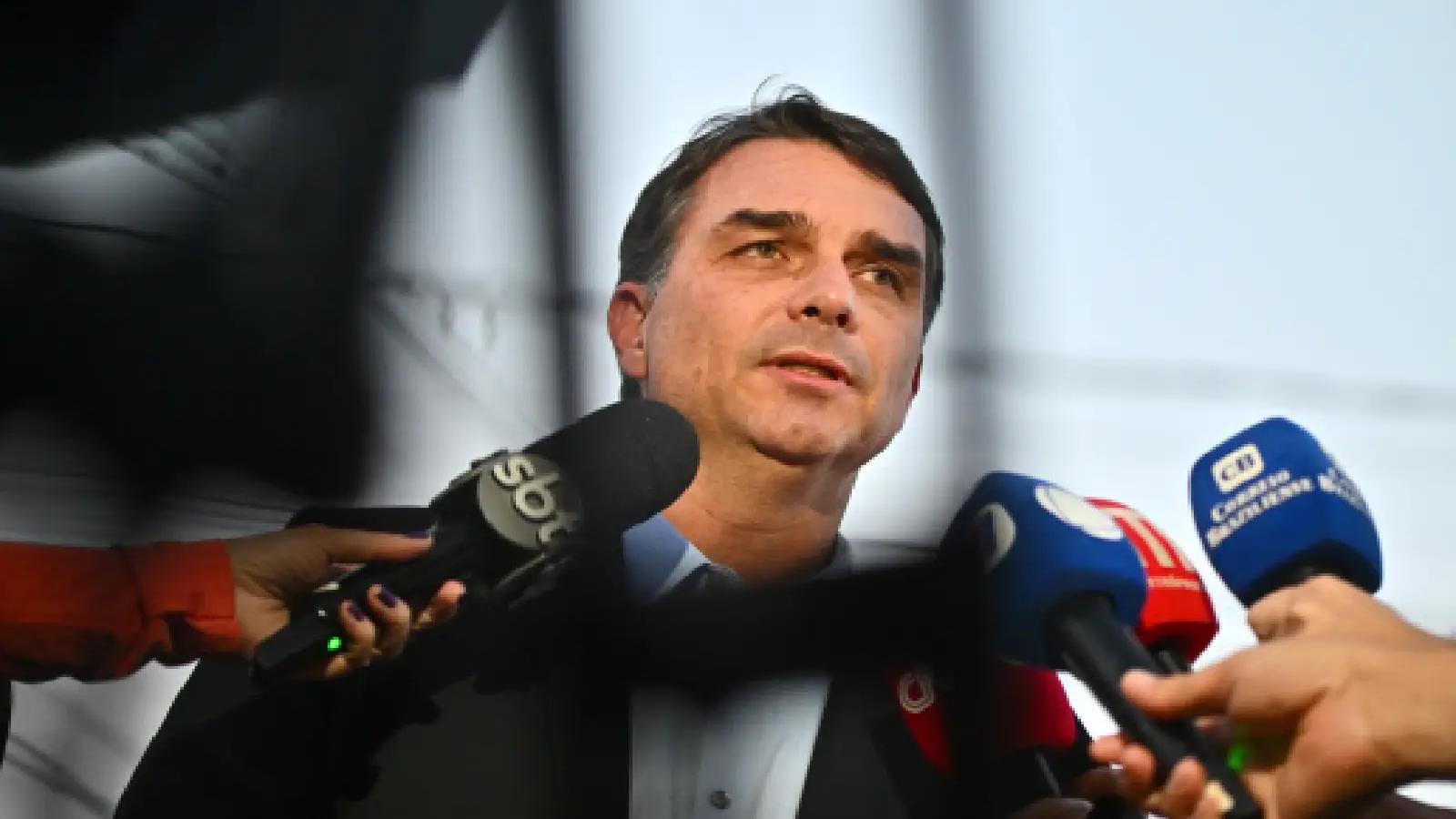 Brazil's presidential hopeful Flavio Bolsonaro praises Bukele ...