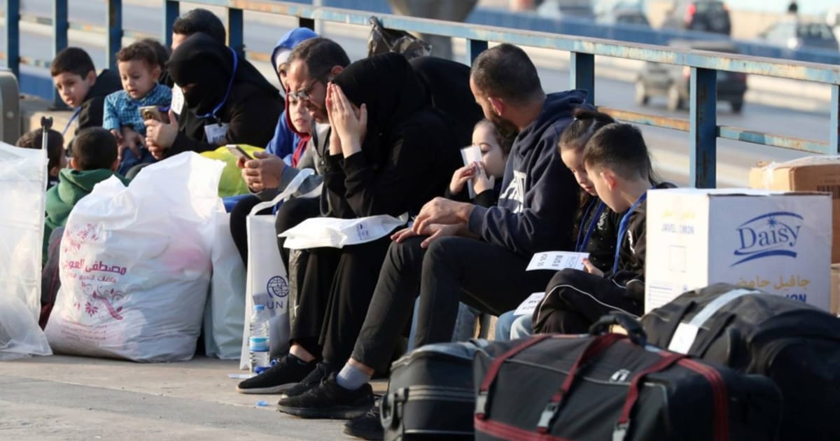 UN reports mass exodus from Lebanon into Syria