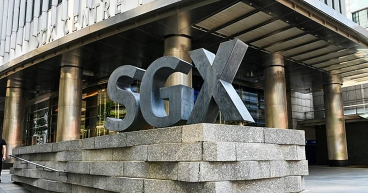 Singapore stocks near record high as war fuels haven status