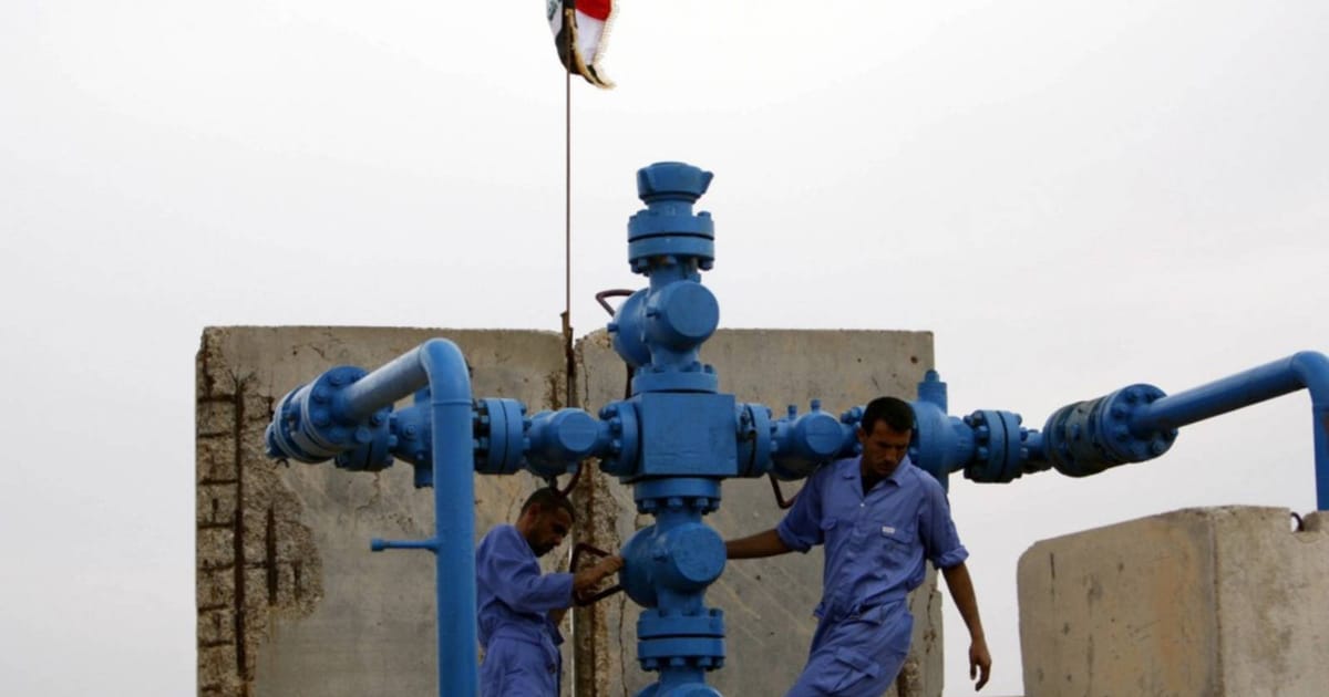 US announces new sanctions against Iranian oil sector