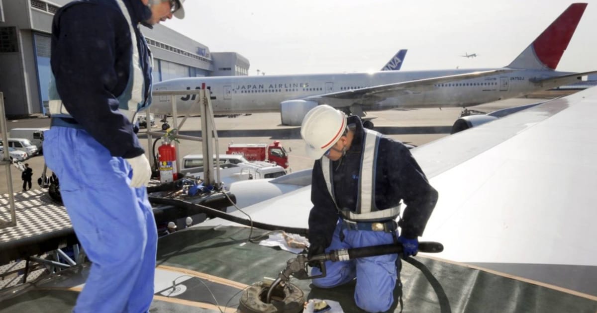 Airline CEOs say jet fuel prices will take months to stabilise