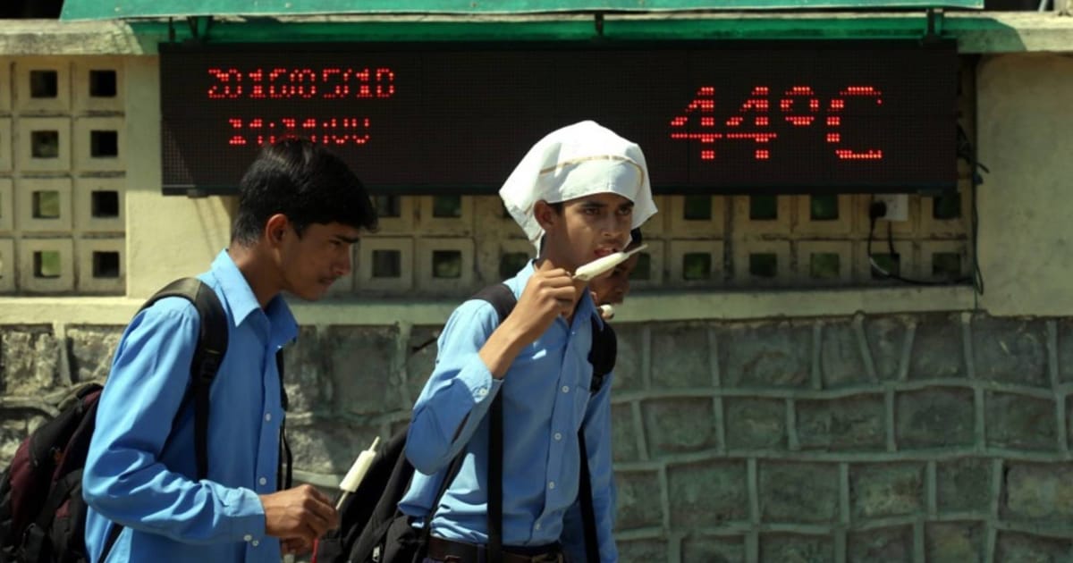 India orders school ‘water bells’ to beat heatwave