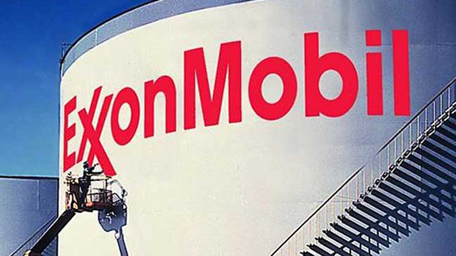 ExxonMobil says completes Singapore refining-petchem plant acquisition | FMT