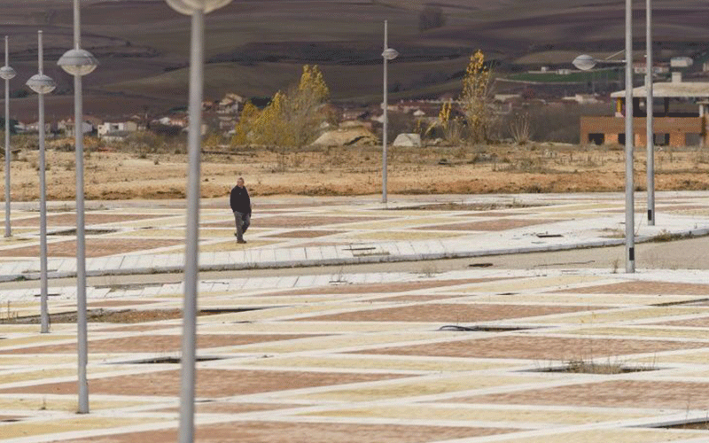 Spanish ‘ghost towns’ slowly come to life
