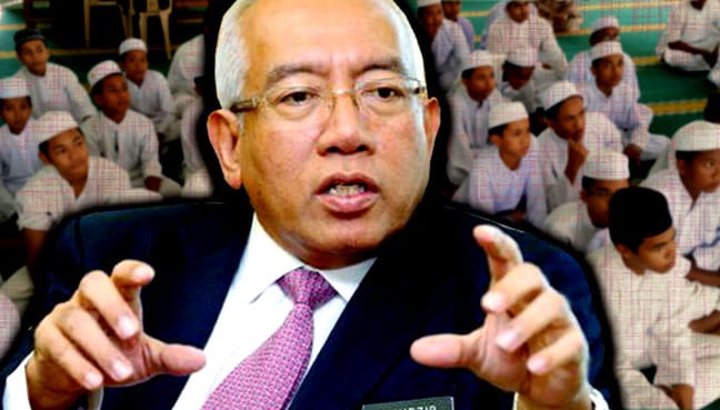 Mahdzir-Khalid_sekolah-agama_600