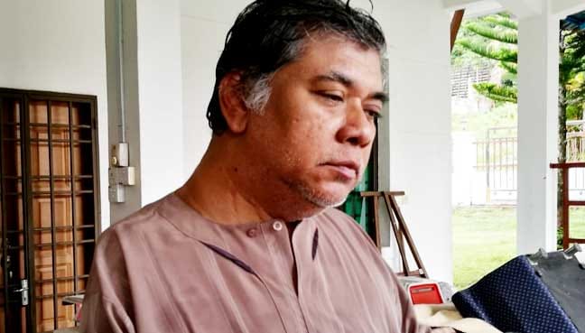Kassim Ahmad's son, Ahmad Shauqi, 50, told reporters that he will carry on fighting for the compensation owed to his late father.