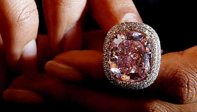 Rare-pink-diamond-aims-for-$30-million-haul