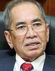 Wan Junaidi.