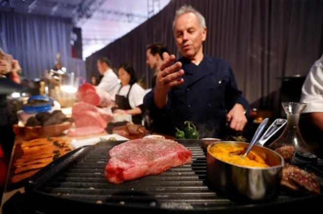 Wolfgang Puck will cook for thousands of celebrities at the Governor's Ball.