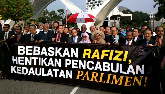 bebaskan-rafizi