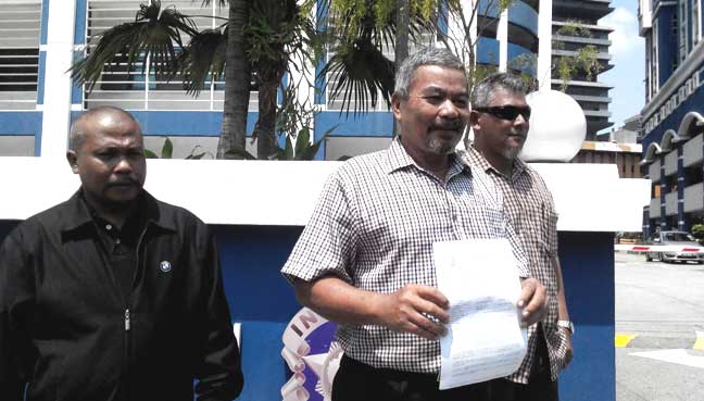 Pesara tentera lapor polis individu jual 900,000 nama