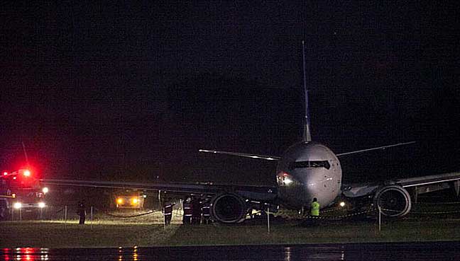 Yogyakarta airport closed after Garuda jet skids off runway