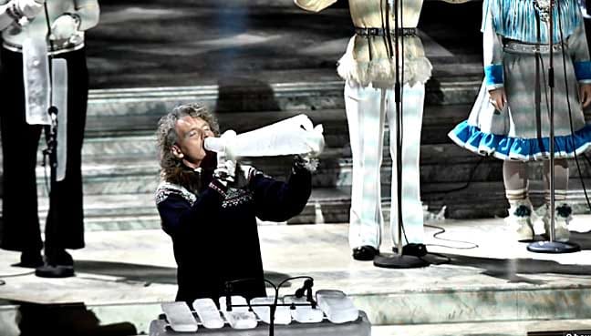 Chilled music: performer makes instruments out of ice