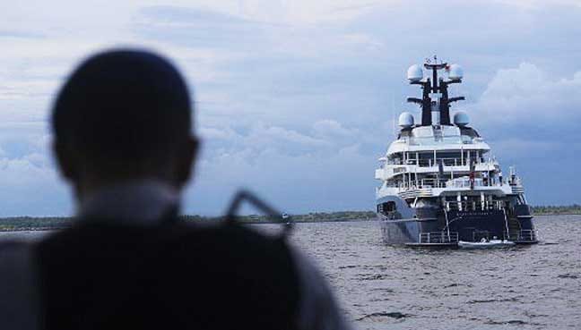 Report: Equanimity crew questioned over possible immigration violation