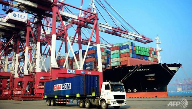 US trade deficit rises despite record American exports