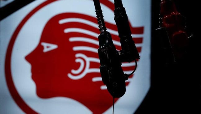 Japanese refiners Idemitsu, Showa Shell agree to merge in April